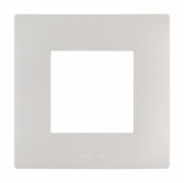 LEGRAND LYNCUS PLATE+FRAME 2M WHITE-677502